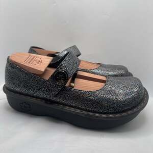 Savvy Nursing Shoe Slip Resistant May Jane Comfort Metallic Silver black Size 8